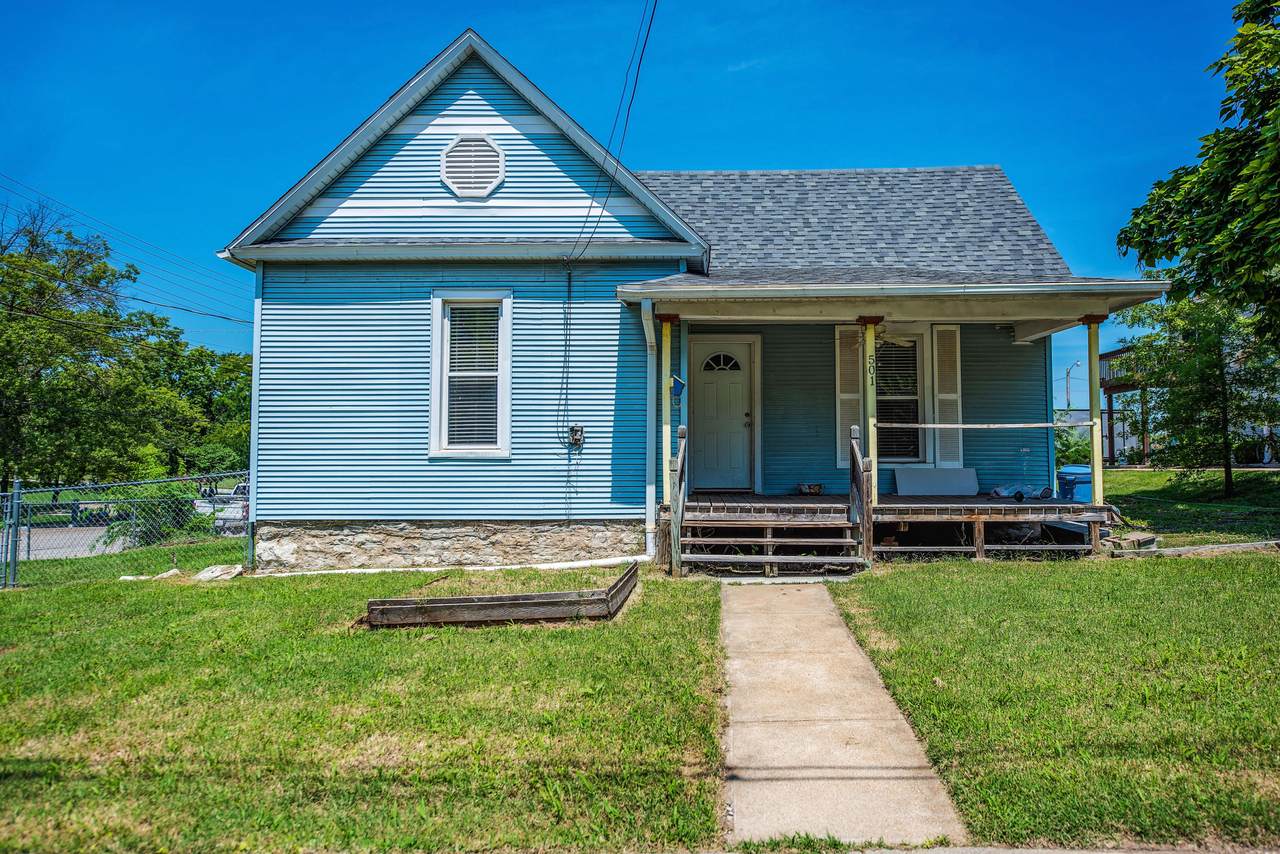 501 Lyon St - Photo 1