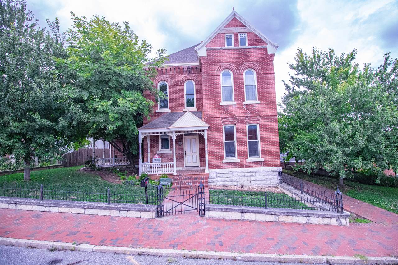 203 Morrison - Photo 1