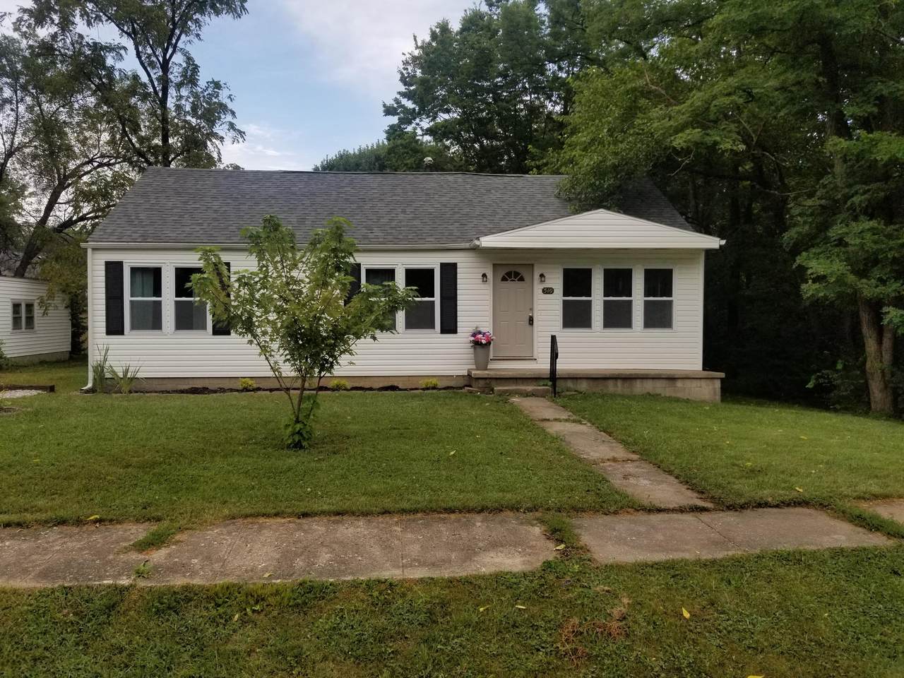 510 Craig St - Photo 1