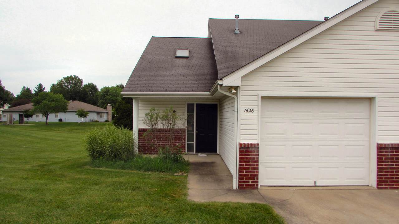 1610 Hershey Ct - Photo 1