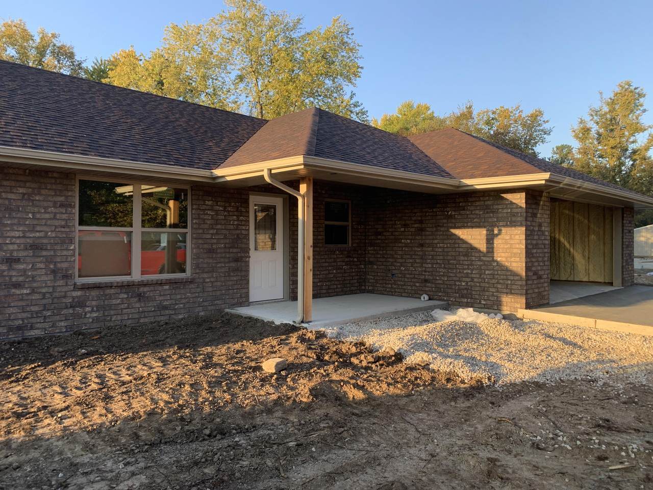 220 Glenwood Dr - Photo 1