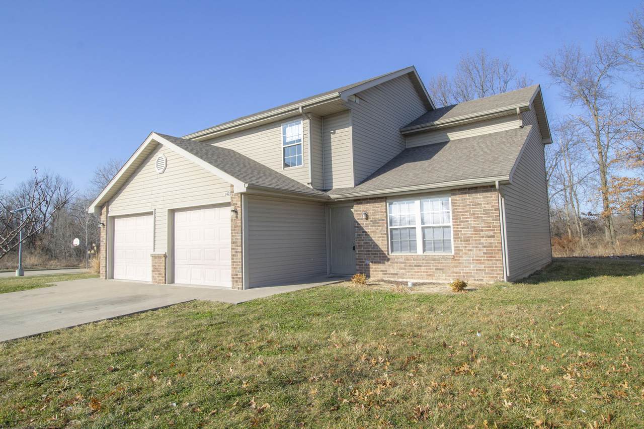 1405 Greensboro Dr - Photo 1