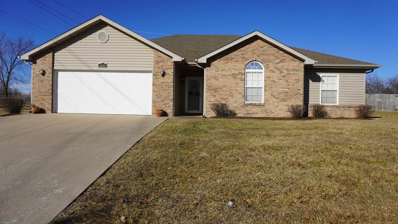 6161 Lantern Dr - Photo 1