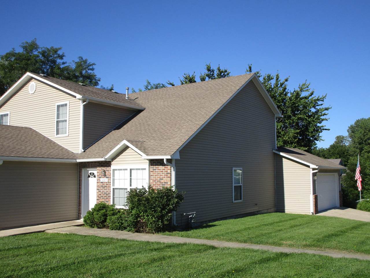 5005 Carrieridge Dr - Photo 1