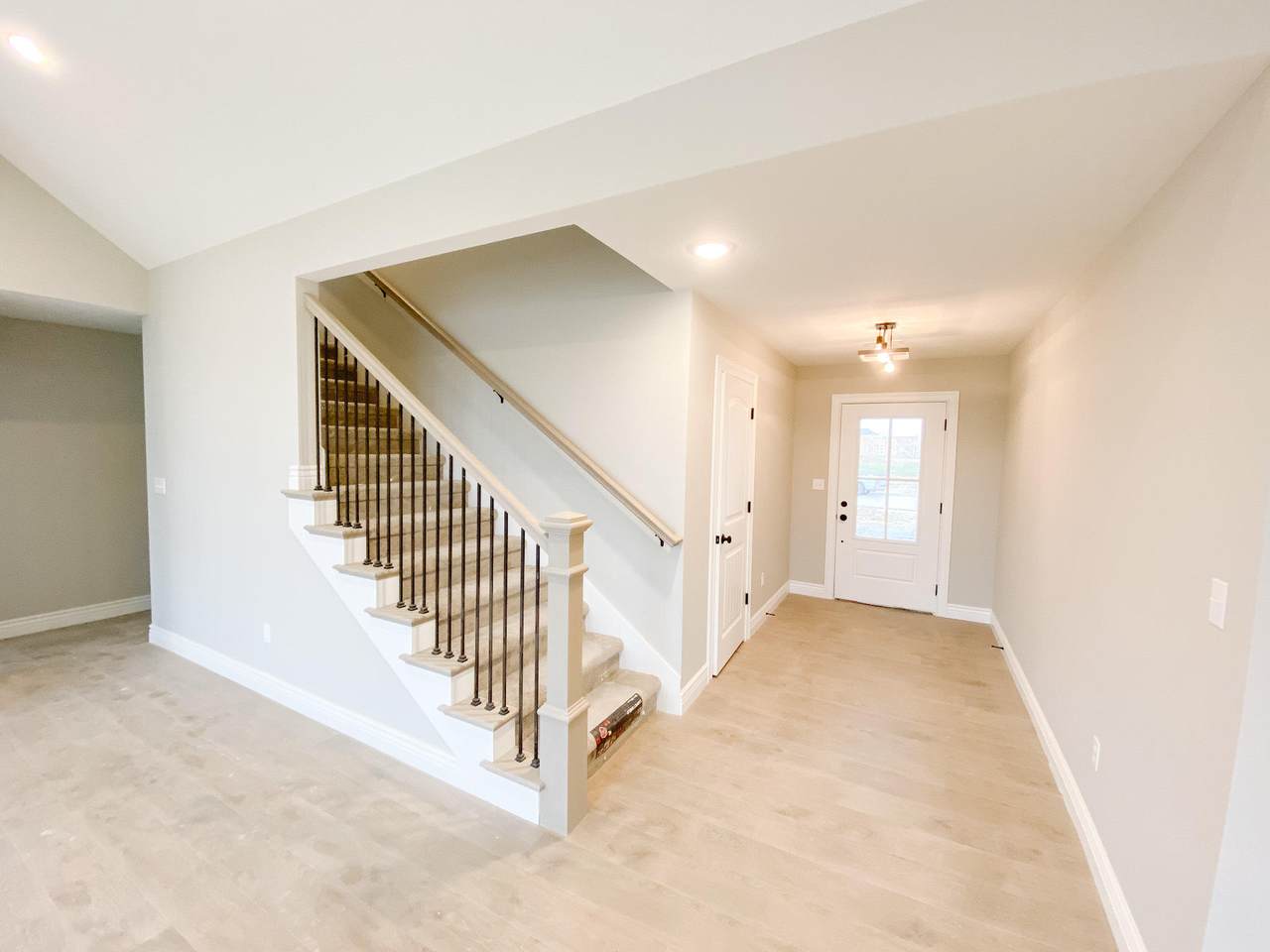 1004 Shore Acres Lp - Photo 1