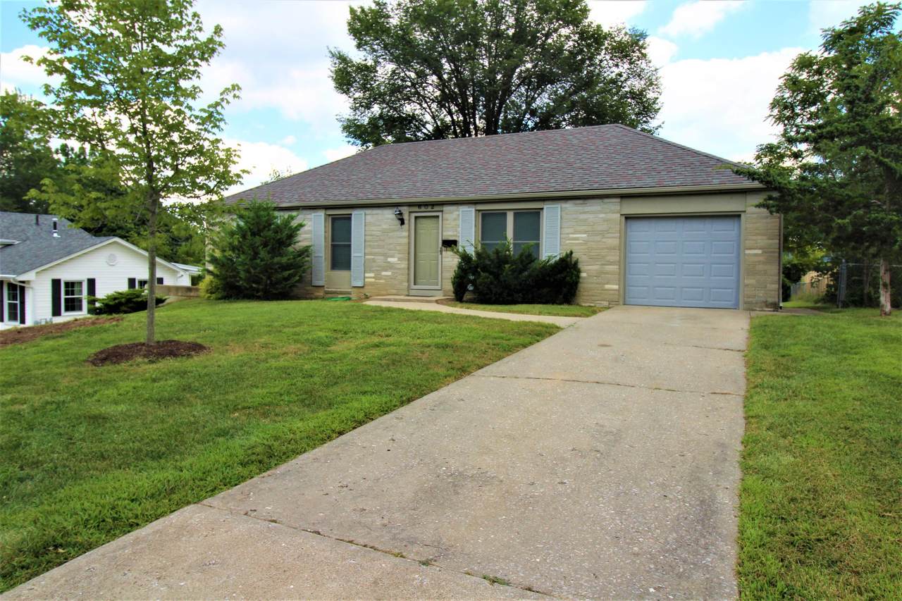 602 Bourn Ave - Photo 1