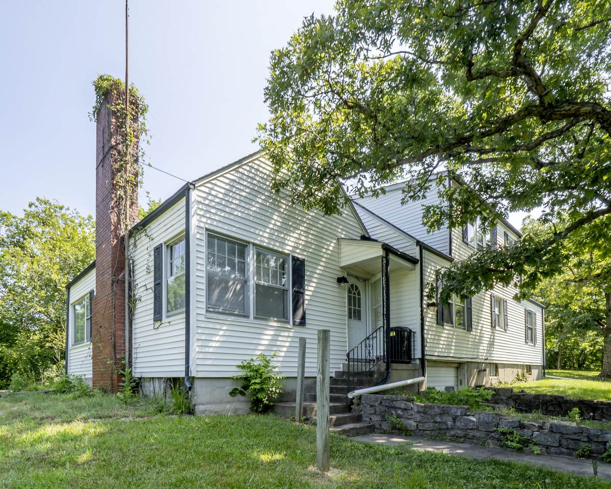 2900 Green Valley Dr - Photo 1