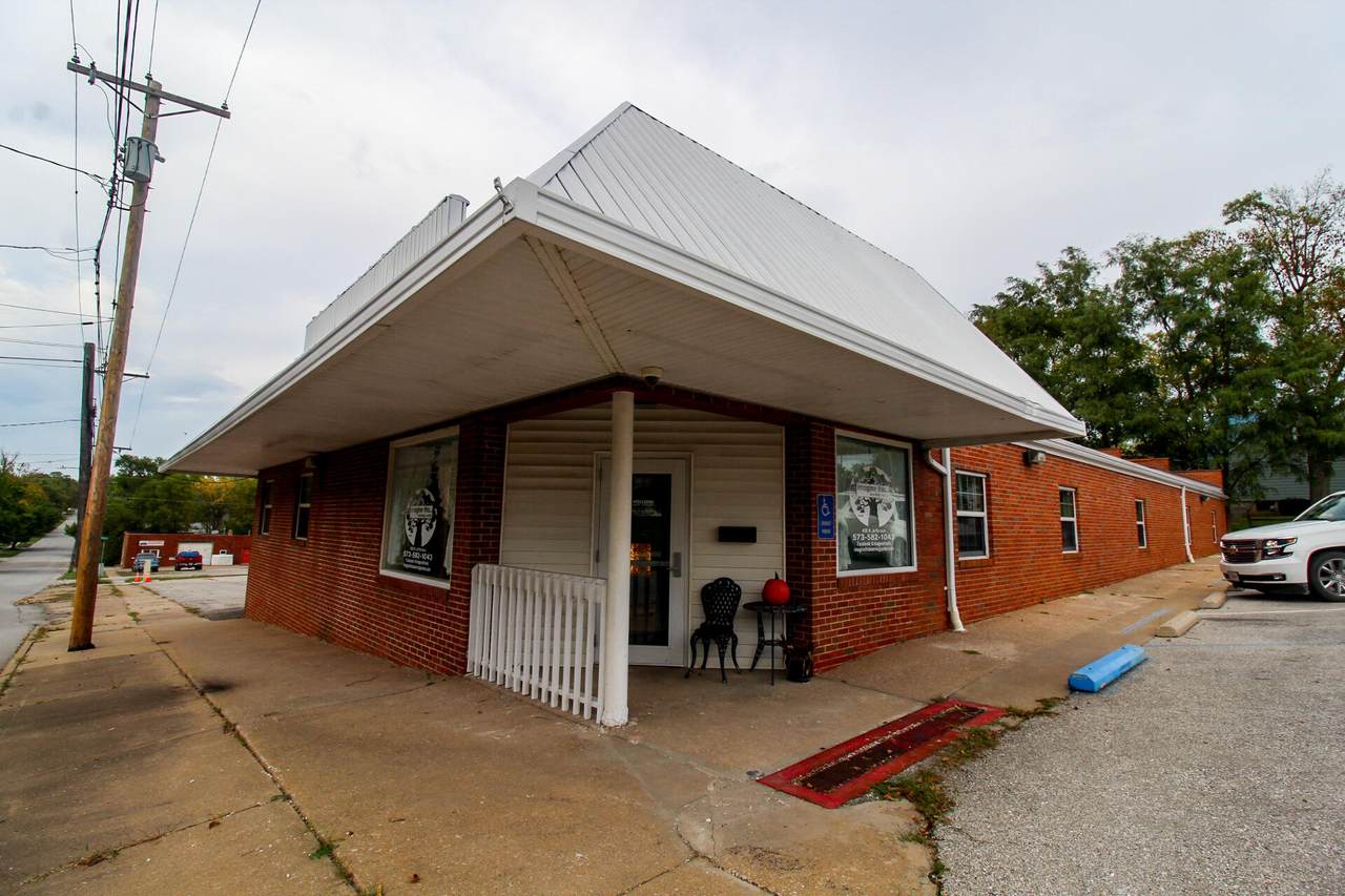 408 Jefferson St - Photo 1