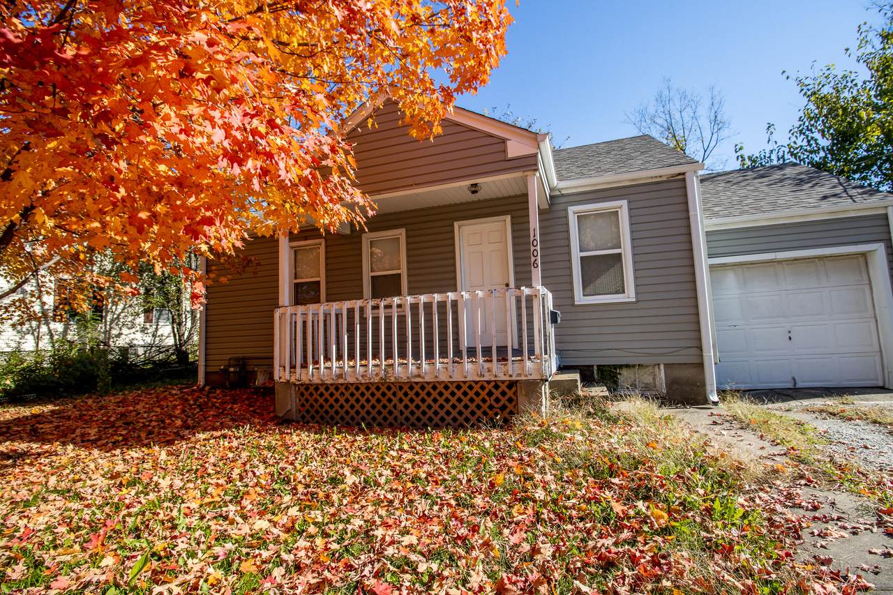 1006 Garth Ave - Photo 1