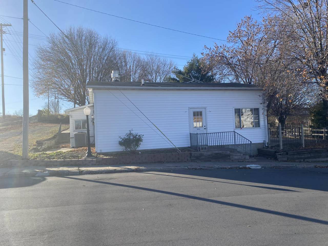 430 Promenade St - Photo 1
