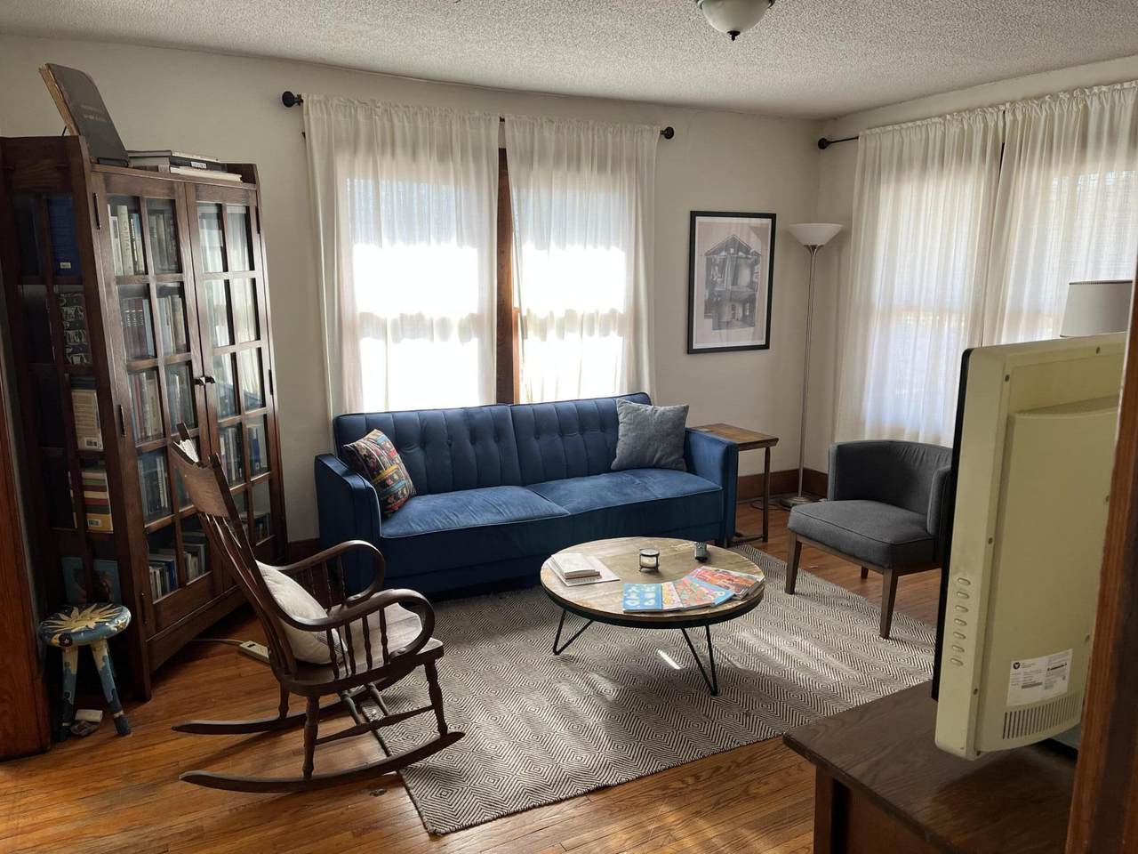 1409 Court St - Photo 1