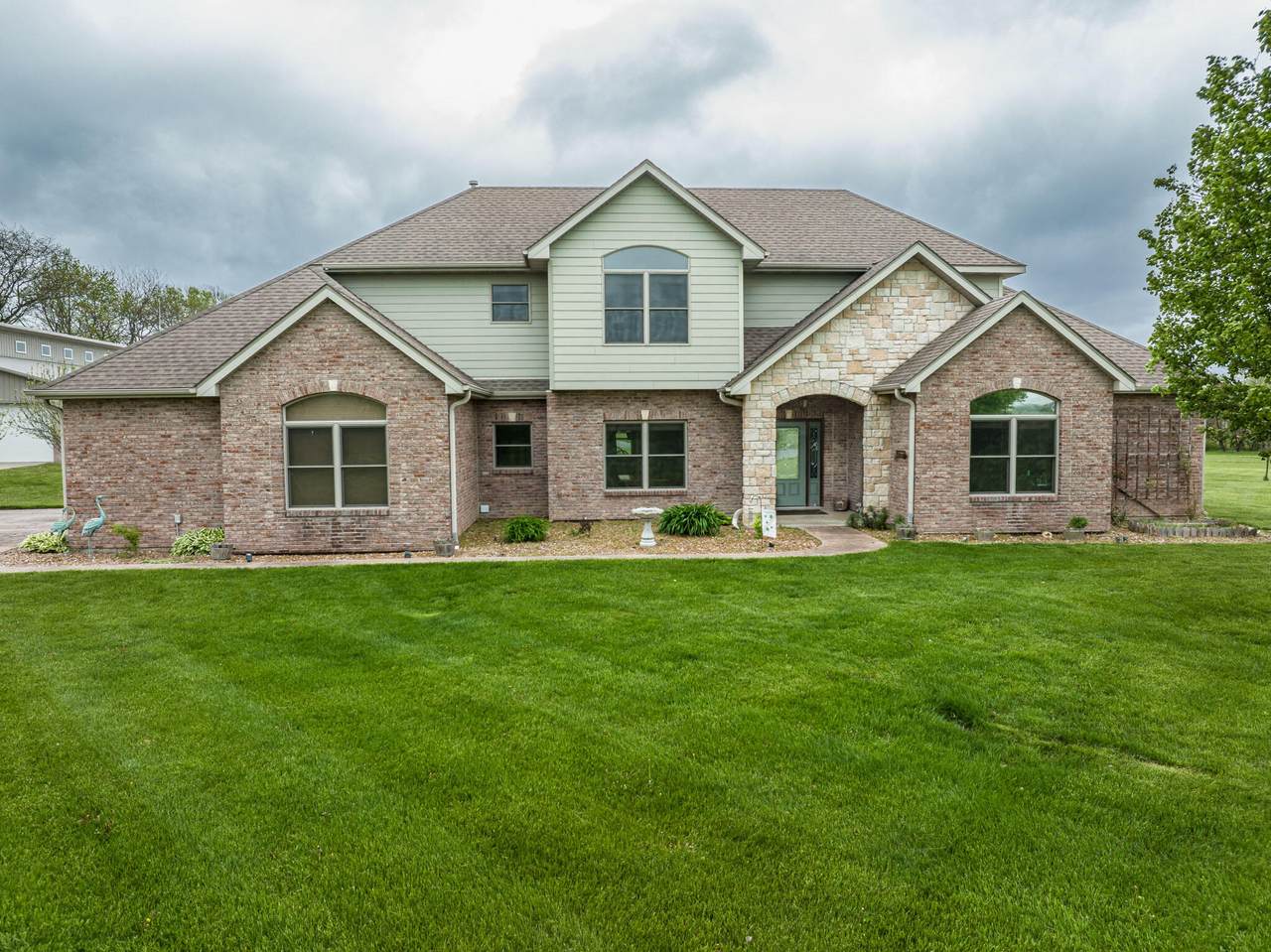 7330 Rangeline Rd - Photo 1