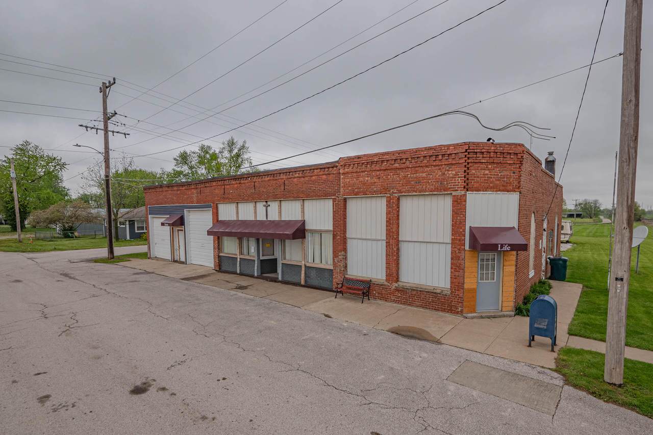 101 Main St - Photo 1