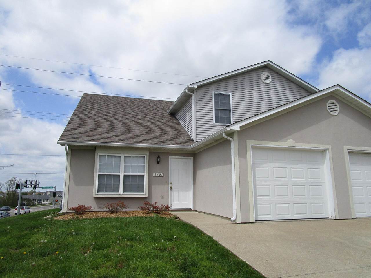 2401 Northampton Dr - Photo 1