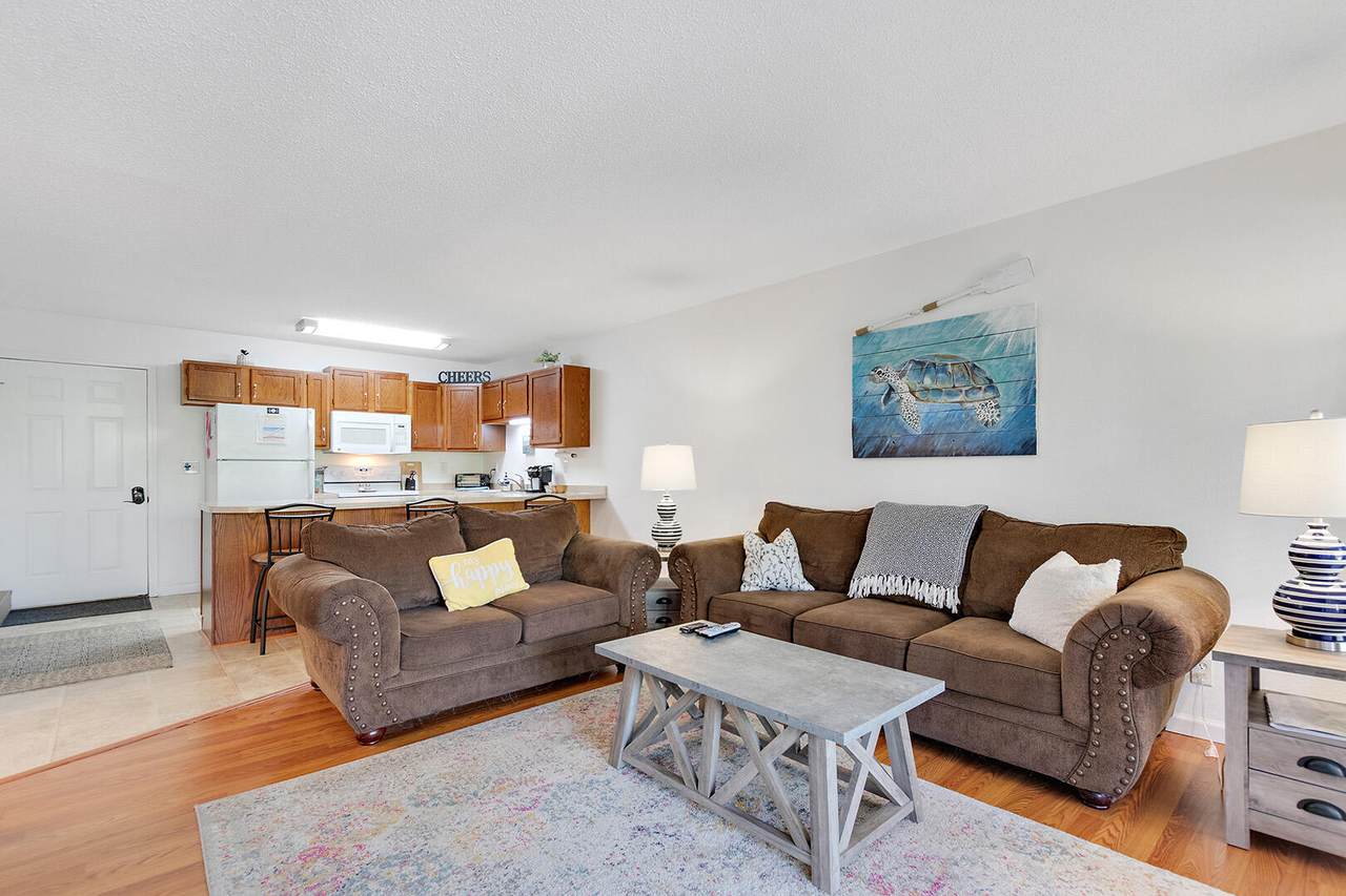 177 Southwood Shores Dr - Photo 1