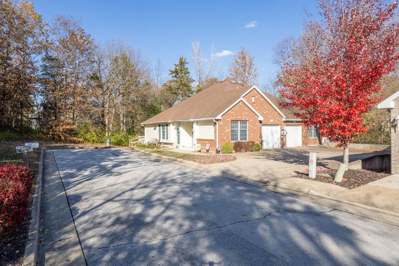1805 Scarborough Dr - Photo 1