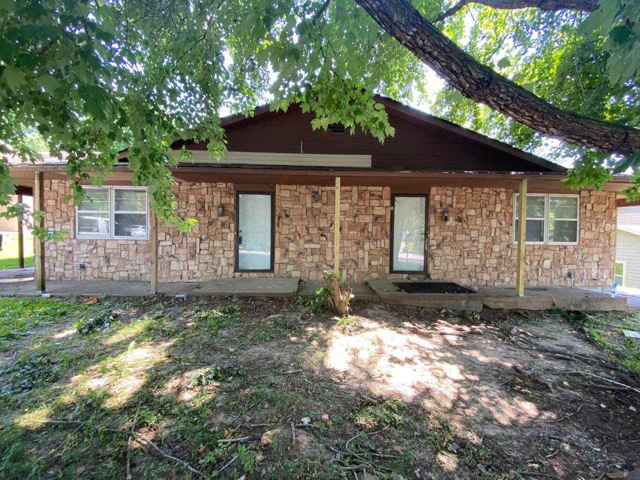 4480 Southview Dr - Photo 1