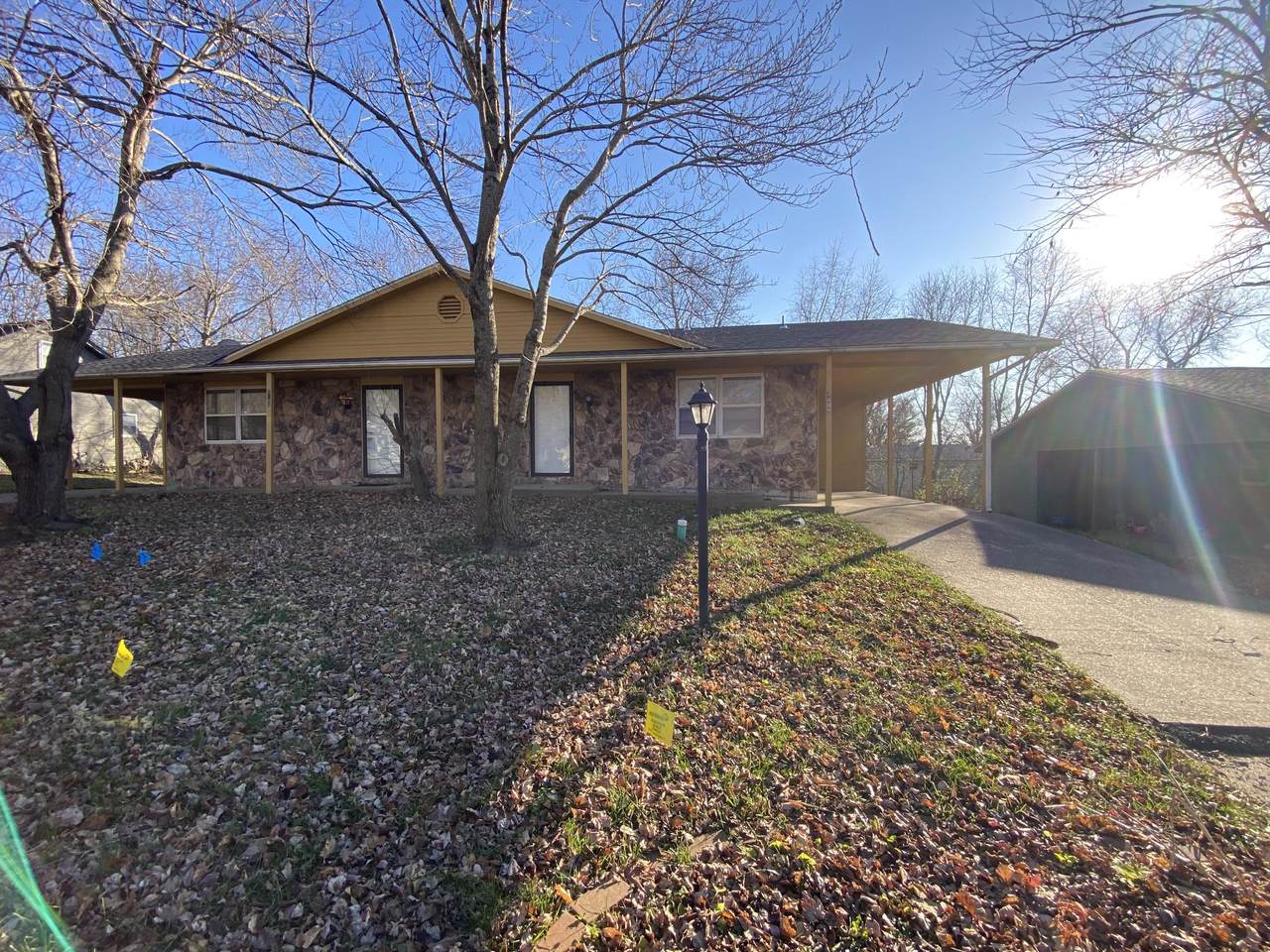4462 Southview Dr - Photo 1