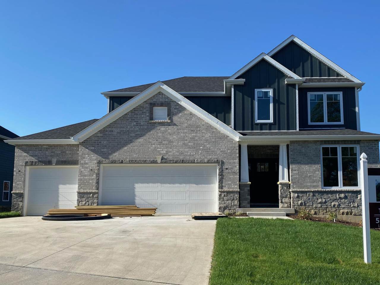 415 Angels Rest Way - Photo 1
