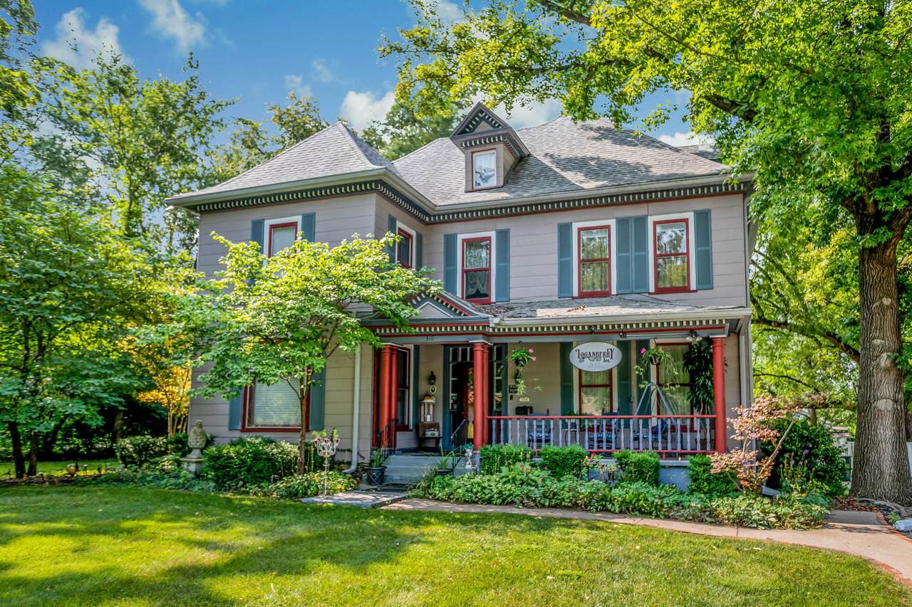 310 7TH St - Photo 1