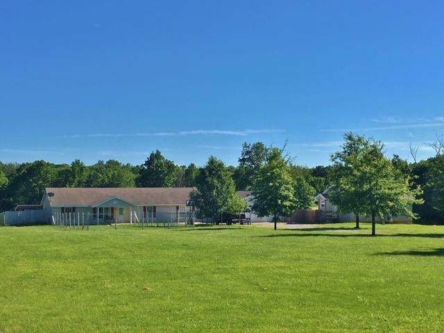 4936 County Road 2000 - Photo 1
