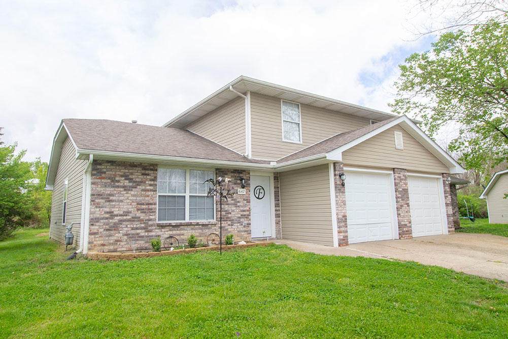665 Country Squire Ct - Photo 1