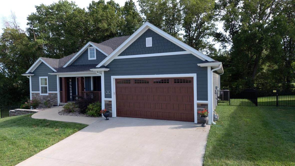 7004 Armstrong Dr - Photo 1