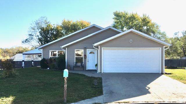 707 Woodhill Ave - Photo 1
