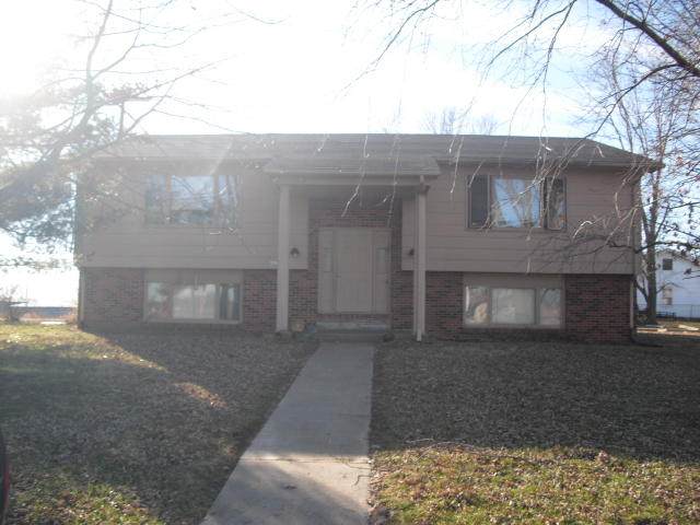 2940 Leeway Dr - Photo 1