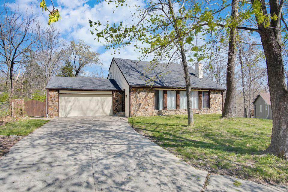 905 Pin Oak Ct - Photo 1