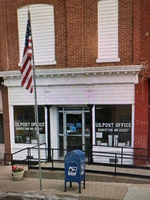 112 Main St - Photo 1