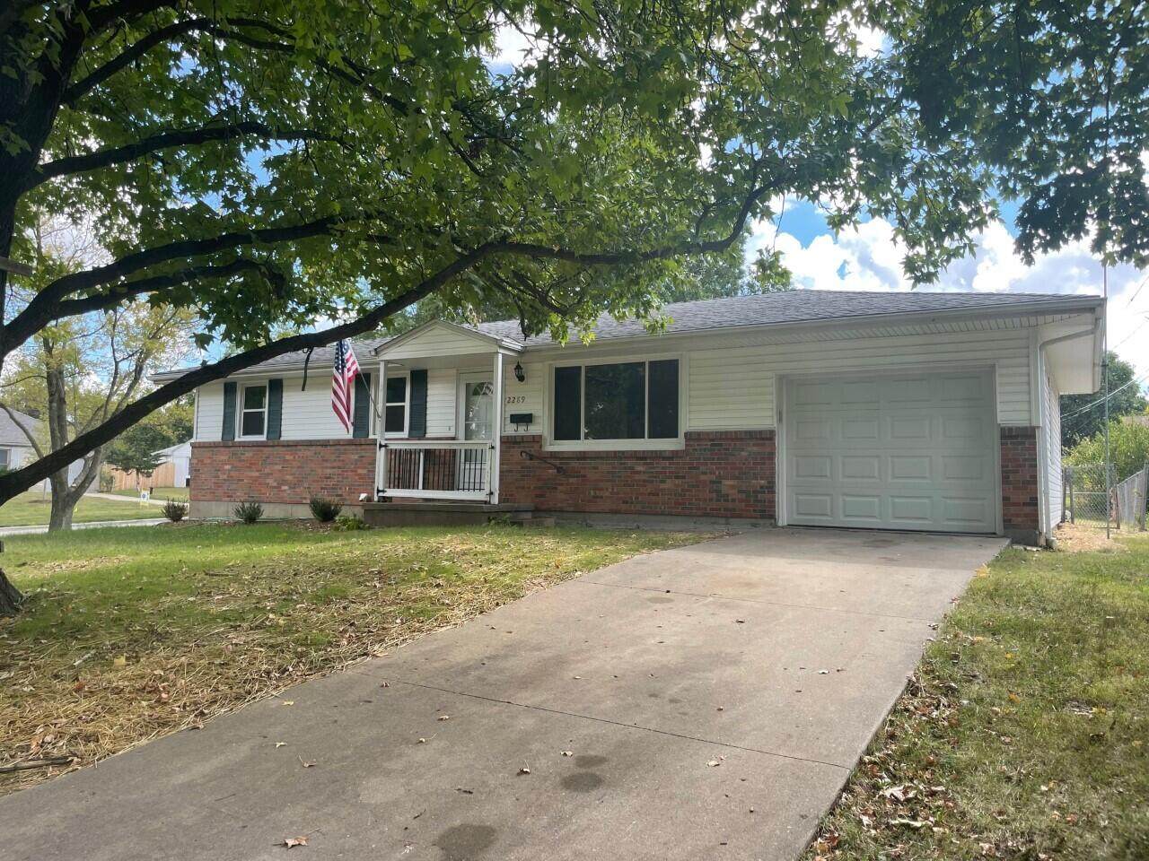 2289 Concordia Dr - Photo 1