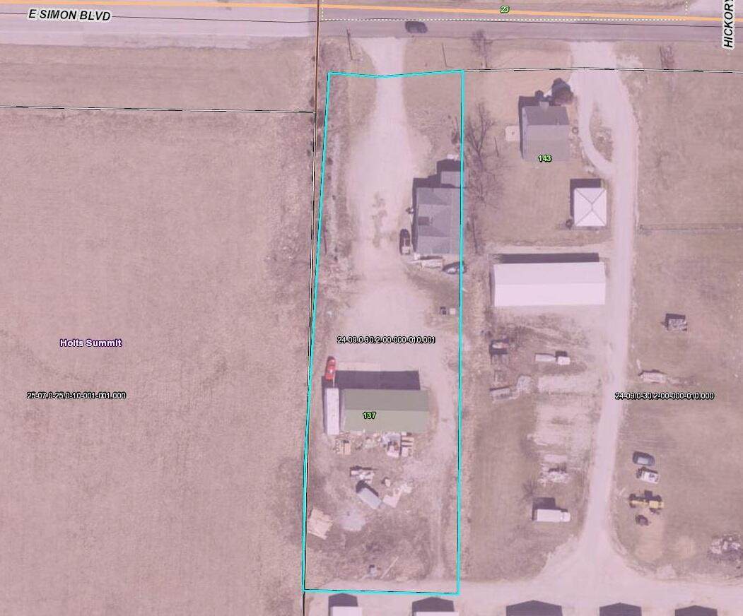 137 Simon Blvd - Photo 1