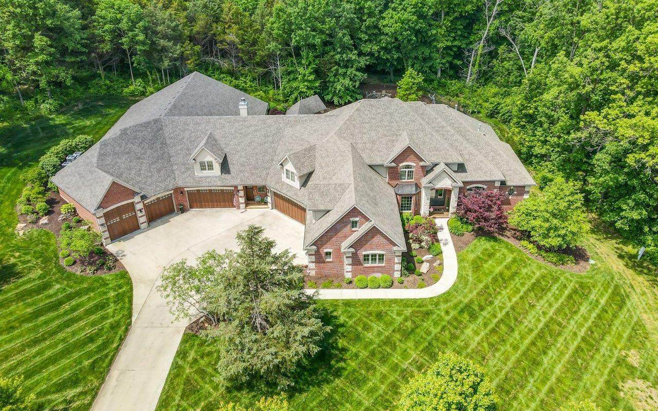 5985 Arrowhead Lake Dr - Photo 1