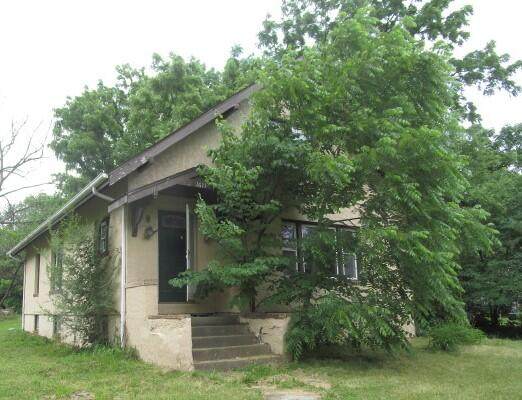 1611 Clark St - Photo 1