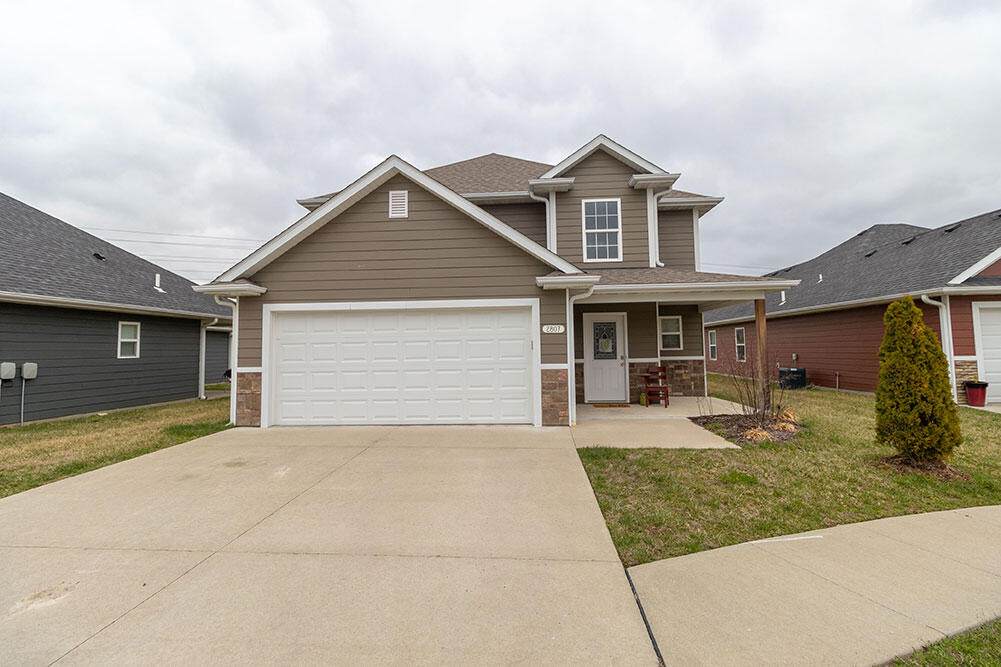 2807 Amberwood Ct - Photo 1