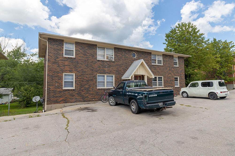 2931 Northland Dr - Photo 1