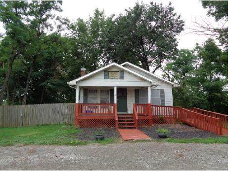 107 Texas Ave - Photo 1