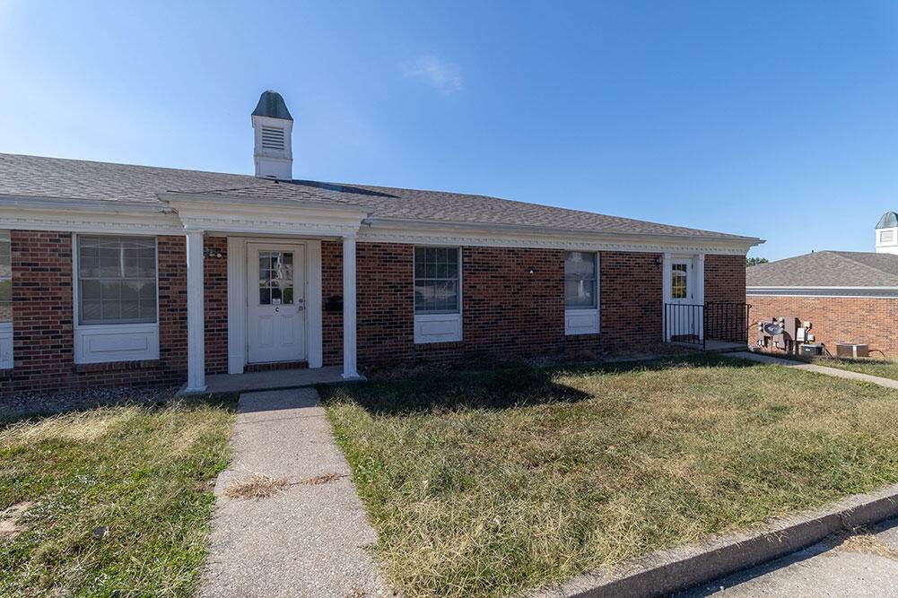 1026 Northeast Dr - Photo 1
