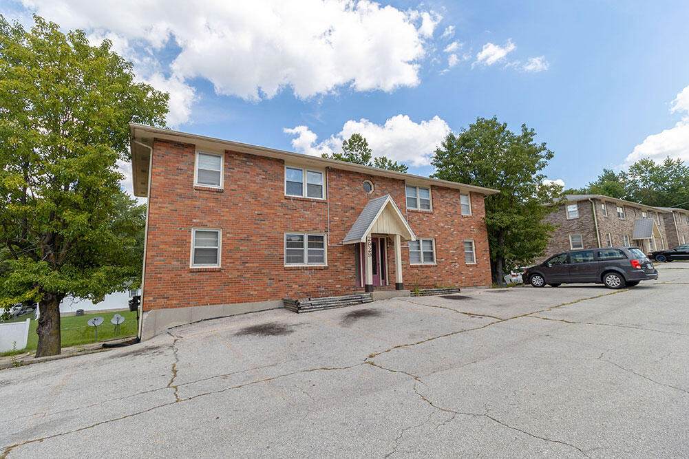 2929 Northland Dr - Photo 1