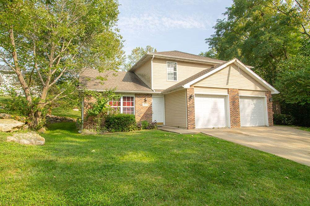 1326 Godas Dr - Photo 1