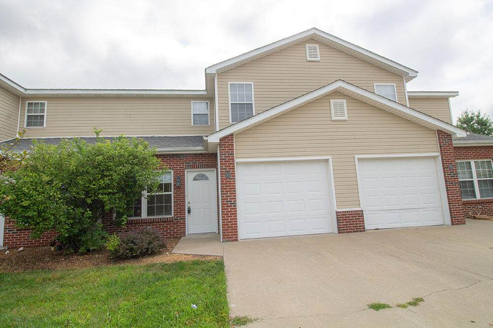 5000 Derby Ridge Dr - Photo 1