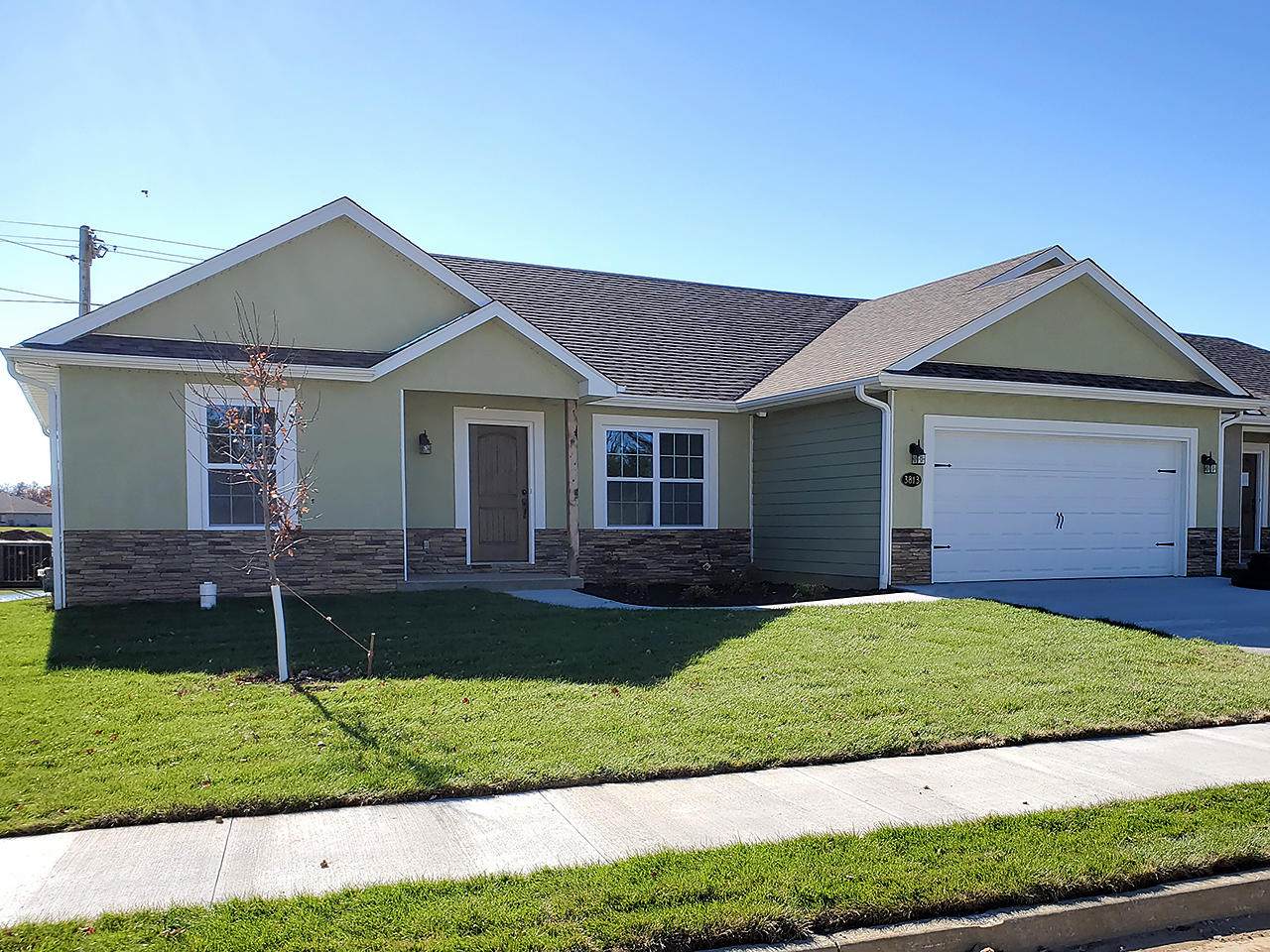 3813 Canyon Ridge Dr - Photo 1