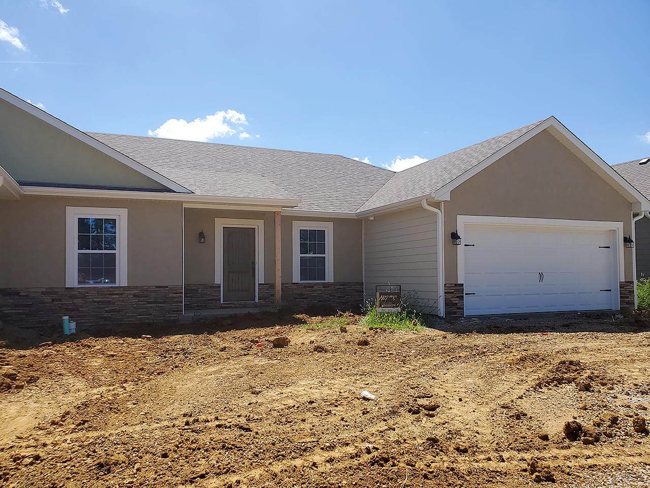 3815 Canyon Ridge Dr - Photo 1