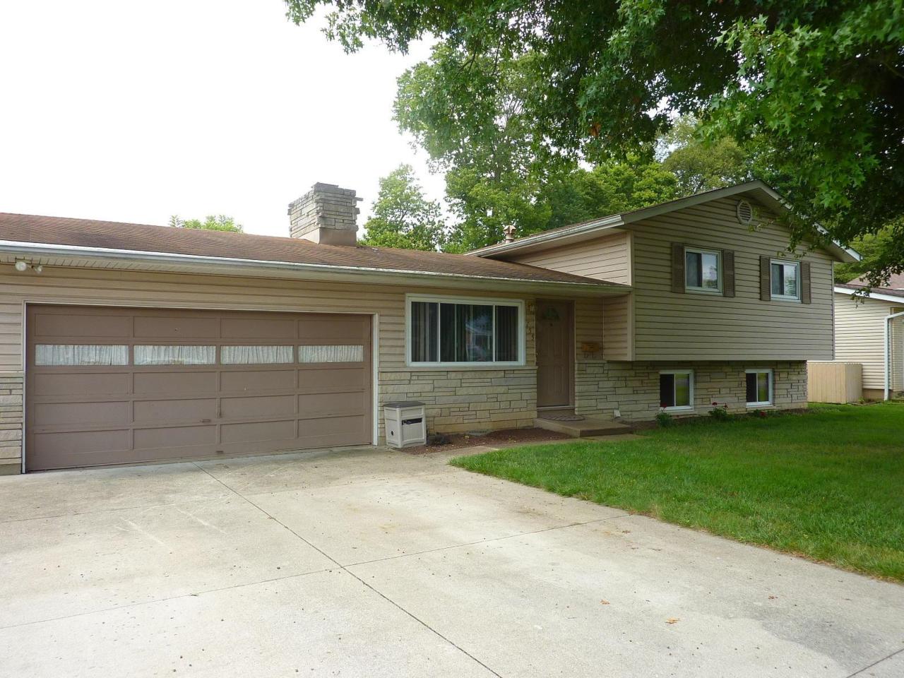 755 Smithfield Drive - Photo 1
