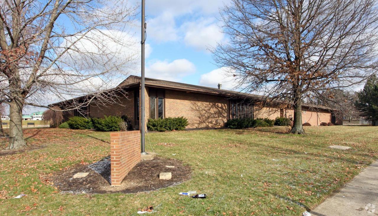 6200 Eastgreen Boulevard - Photo 1