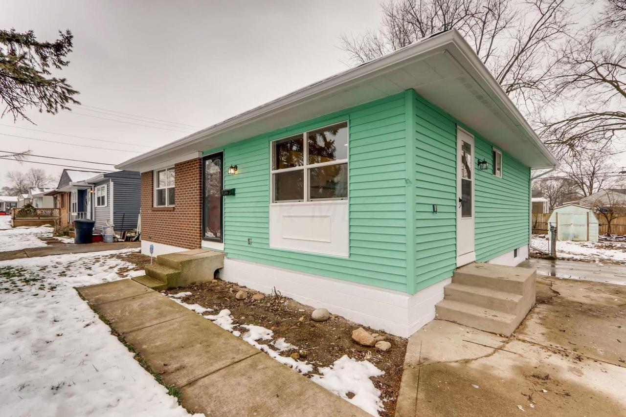 631 Glendora Road - Photo 1