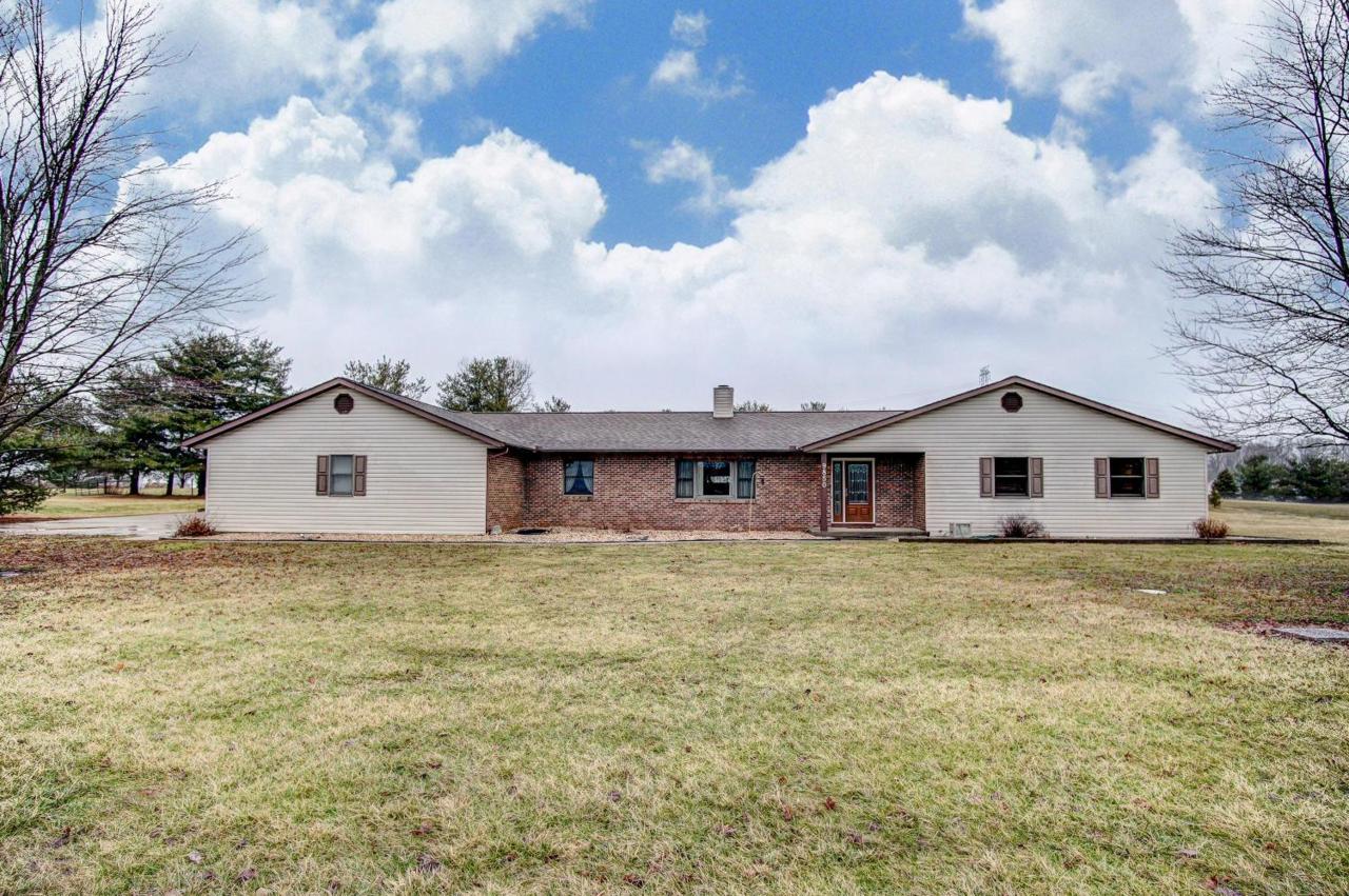 9850 Busey Road - Photo 1