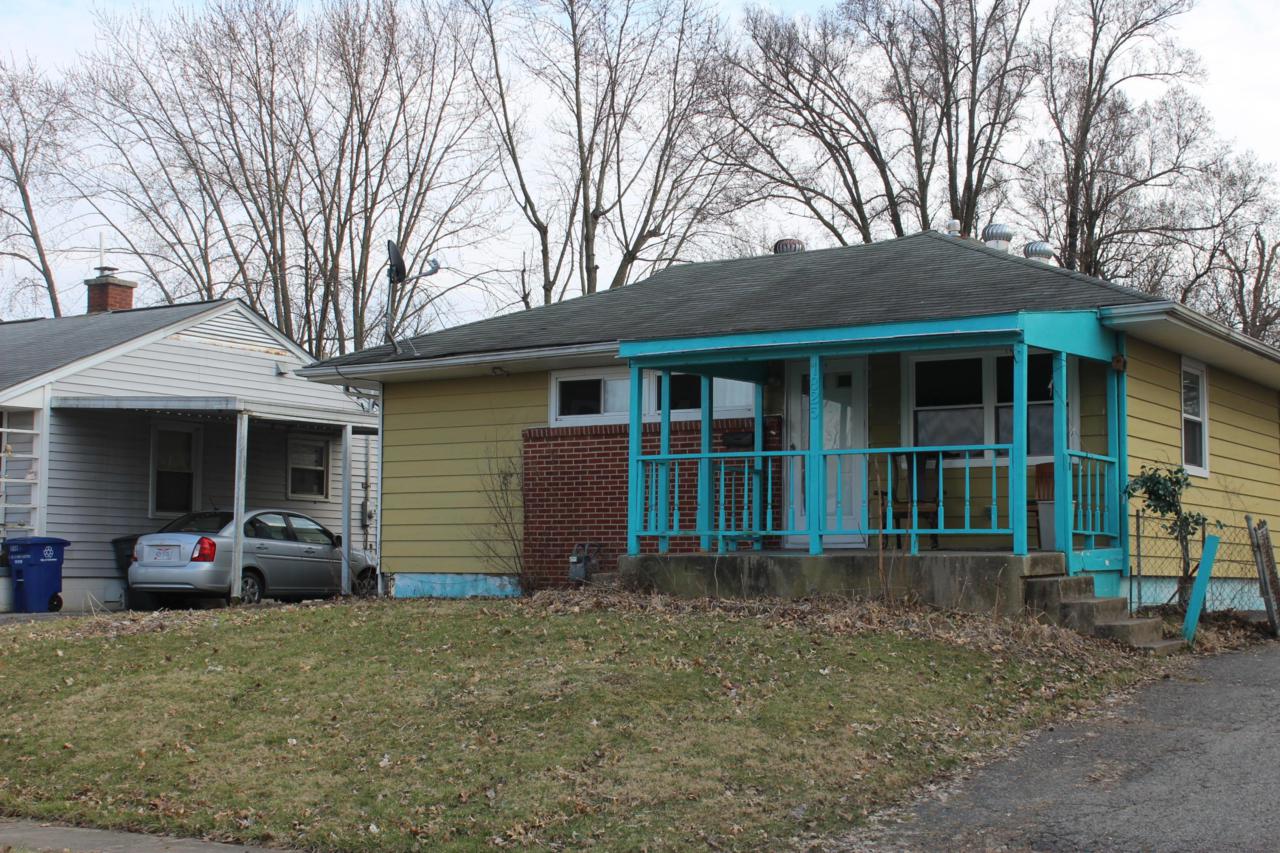1825 Beaumont Road - Photo 1