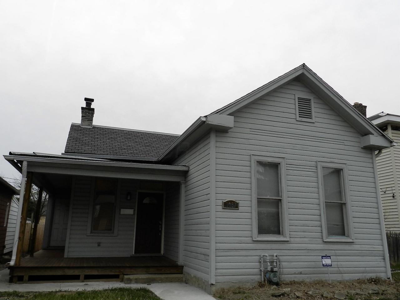 1057 Summit Street - Photo 1